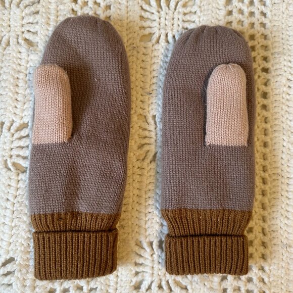 Chroma Eco Mittens and Beanie (O/S) Mink Indigo Love & Lore - Picture 4 of 6